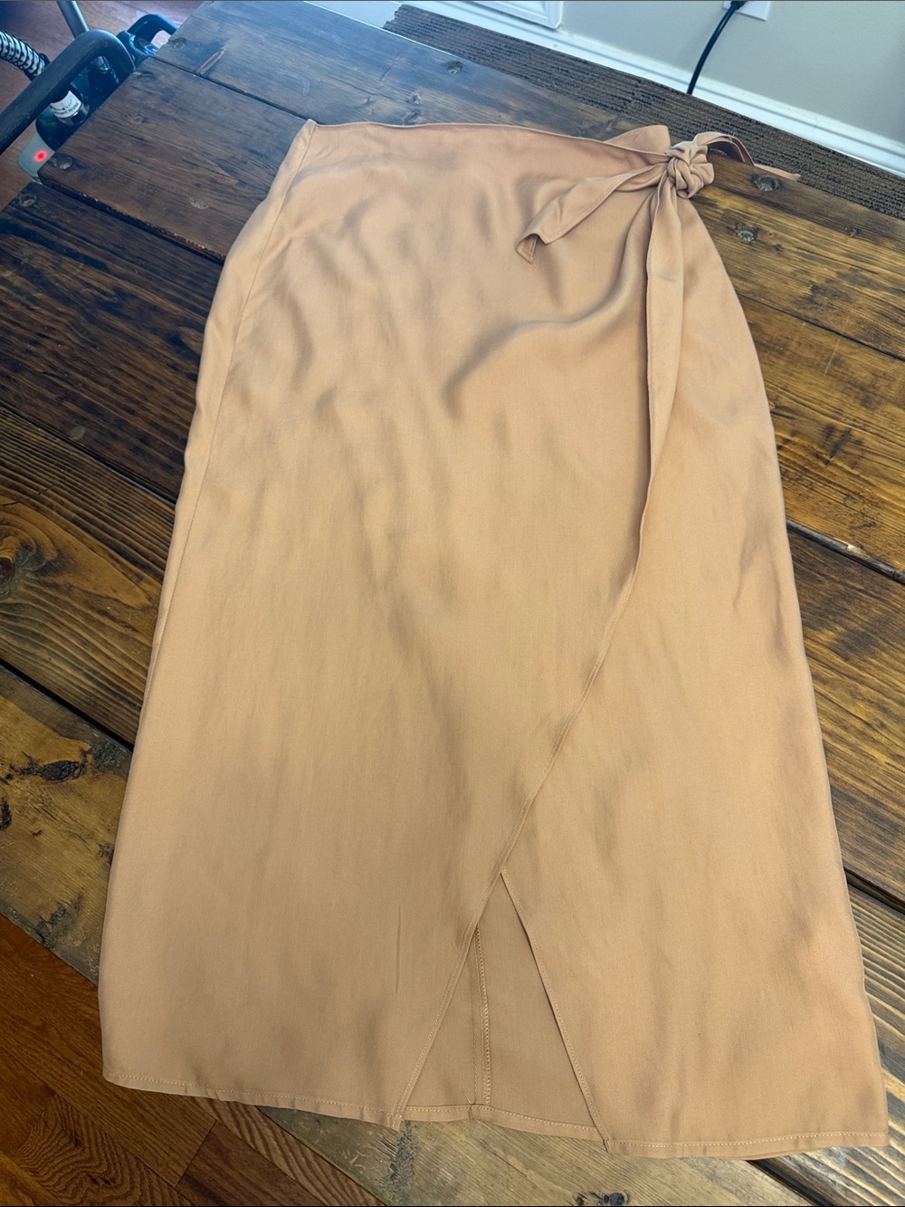 French Connection Cognac Tie-Waist Midi Wrap Skirt. Size 6. EUC.